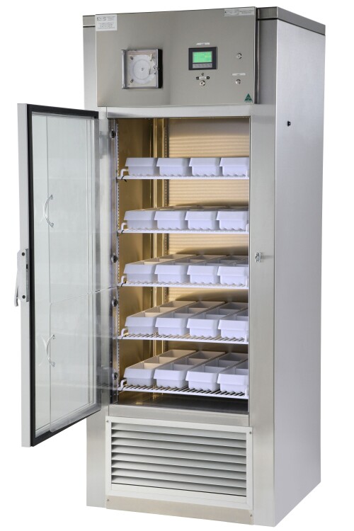 BLOOD-FRIDGE-PHOTOS-1033.jpg