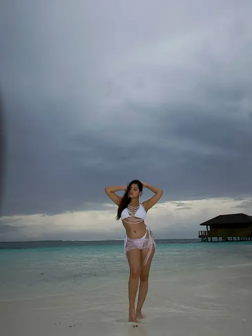 travel_bikini_paradise_1755529203_3701969734376975907_61713021523_5.webp