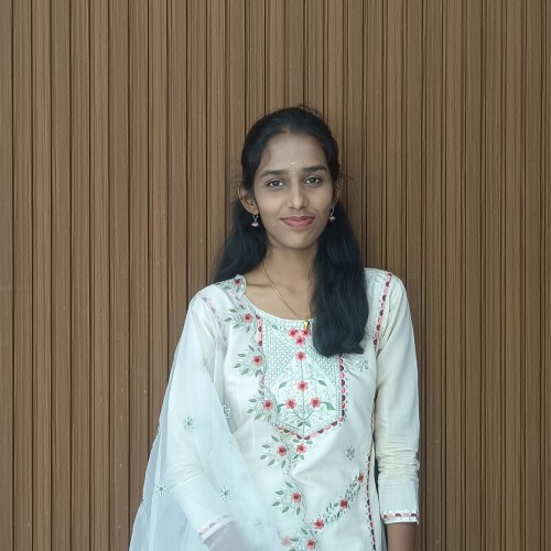 Gayathiri-Photo.jpg
