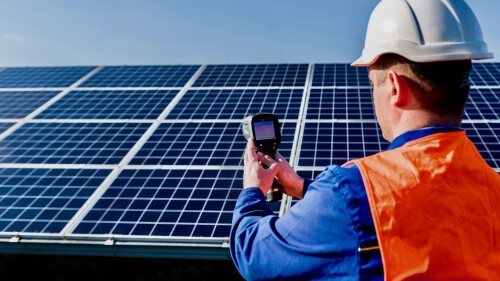 Infraspection_Inspector_Examination_Of_Photovoltaic_Modules_Using_Thermal_Imaging_Camera.jpeg