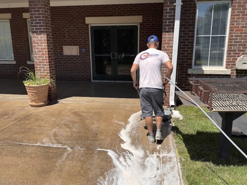 Commercial-Pressure-Washing-Louisville-KY-USA.jpg